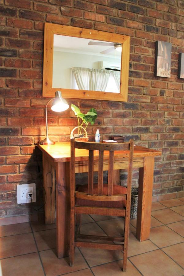 Ngwenya Boutique Hotel Lephalale エクステリア 写真