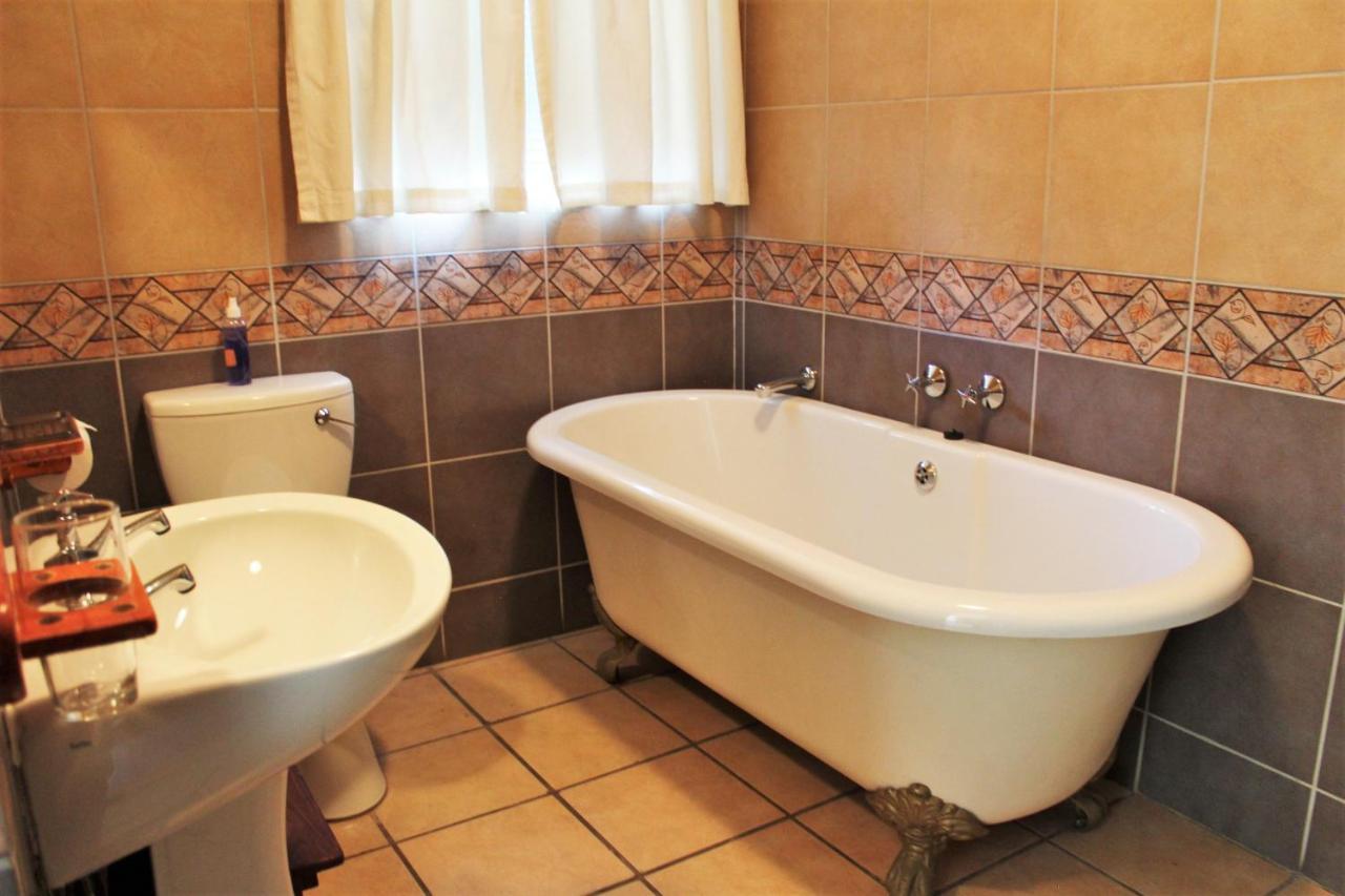 Ngwenya Boutique Hotel Lephalale エクステリア 写真